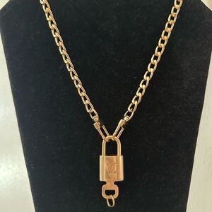 Louis Vuitton SUPER SHINY Lock & Key #319 with chain